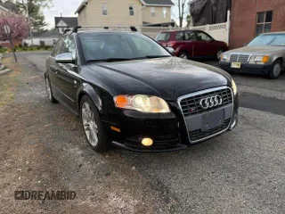 2007 Audi S4 z VIN WAUGL78EX7A257554, wystawiony jako Copart lot #56939515 z przebiegiem 158 620 mil mil oraz Tytuł czysty. Historia ofert i sprzedaży dostępna na DreamBid. Obrazek 1.