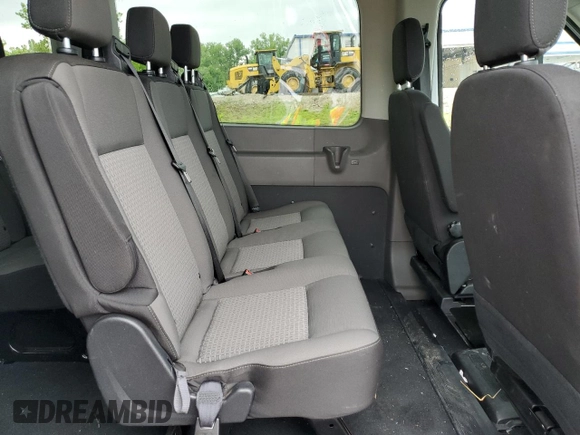 2025 Ford Transit Passenger XL with VIN 1FBAX2X83SKA19726, listed as a Copart auction lot 59671445 with 5,704 mi miles and Clean title. Bid and sale history available at DreamBid. Image 11.