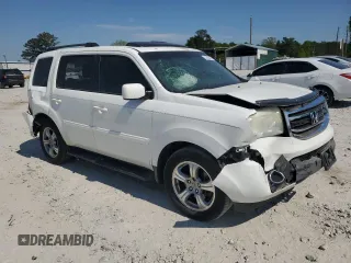 2012 Honda Pilot EX-L with VIN 5FNYF3H53CB030439, listed as a Copart auction lot 52955455 with 243,919 mi miles and Non Repairable. Bid and sale history available at DreamBid. Image 4.