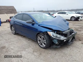 2017 Hyundai Elantra SE z VIN 5NPD84LF8HH211236, wystawiony jako IAAI lot #40952869 z przebiegiem 105 025 mil mil oraz . Historia ofert i sprzedaży dostępna na DreamBid. Obrazek 1.