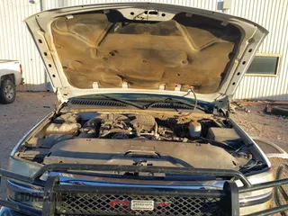2006 GMC Sierra 2500HD Classic SLT with VIN 1GTHC23D46F178472, listed as a IAAI auction lot 41786040 with 206,968 mi miles. Bid and sale history available at carsss.com. Image 10.
