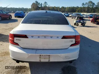 2017 Volvo S90 Momentum z VIN YV1102AK7H1014266, wystawiony jako Copart lot #81897184 z przebiegiem 101 327 mil mil oraz Szkody całkowita. Historia ofert i sprzedaży dostępna na DreamBid. Obrazek 6.