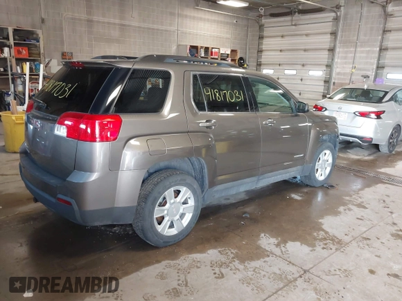 2012 GMC Terrain SLT-1 z VIN 2GKALUEK5C6333016, wystawiony jako IAAI lot #41817031 z przebiegiem 94 370 mil mil oraz . Historia ofert i sprzedaży dostępna na DreamBid. Obrazek 4.