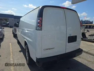 2021 Chevrolet Express Cargo с VIN 1GCWGAFP2M1166293, выставлен на аукционе IAAI как лот 42566387 с пробегом 116 410 миль миль и . История ставок и продаж доступна на DreamBid. Изображение 3.