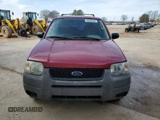 2004 Ford Escape XLS with VIN 1FMYU02144DA21005, listed as a Copart auction lot 45536325 with 189,661 mi miles and Salvage Title. Bid and sale history available at DreamBid. Image 5.