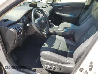 2019 Lexus NX 300 z VIN JTJYARBZ6K2119949, wystawiony jako Copart lot #57685095 z przebiegiem 96 463 mil mil oraz Szkoda całkowita • Salvage title. Historia ofert i sprzedaży dostępna na DreamBid. Obrazek 7.
