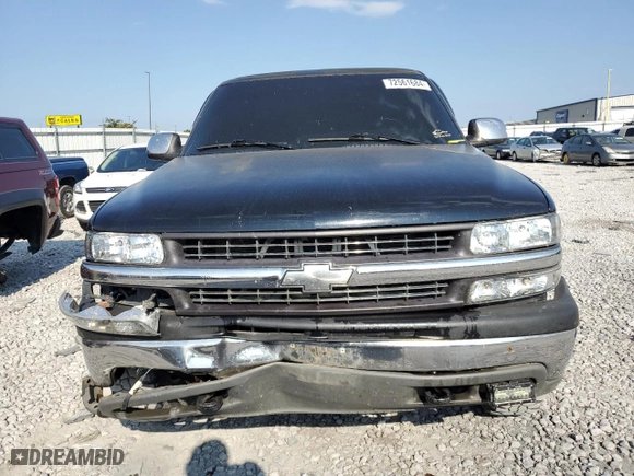 2002 Chevrolet Silverado 2500 LT with VIN 1GCGK29U82Z237425, listed as a Copart auction lot 72561684 with 176,210 mi miles and Salvage Title. Bid and sale history available at carsss.com. Image 5.