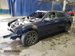 2014 Chrysler 300 z VIN 2C3CCARG9EH355900, wystawiony jako Copart lot #44853515 z przebiegiem Nie podano mil oraz Szkoda całkowita • Salvage title. Historia ofert i sprzedaży dostępna na DreamBid. Obrazek 1.