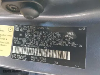 2006 Toyota Highlander Hybrid with VIN JTEDW21A960006905, listed as a IAAI auction lot 41520226 with 179,584 mi miles. Bid and sale history available at carsss.com. Image 9.