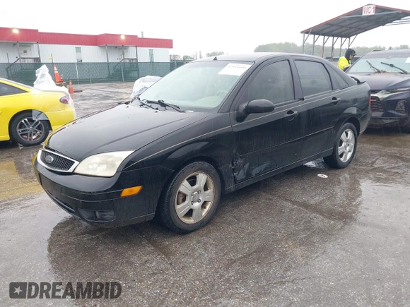2005 Ford Focus S with VIN 1FAHP34N55W199644, listed as a IAAI auction lot 42351890 with 179,365 mi miles and . Bid and sale history available at DreamBid. Image 2.