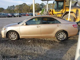 2011 Toyota Camry LE with VIN 4T1BK3EK2BU619656, listed as a IAAI auction lot 41896979 with 200,685 mi miles. Bid and sale history available at carsss.com. Image 14.