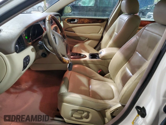2006 Jaguar XJ with VIN SAJWA71B26SG50496, listed as a Copart auction lot 84859414 with 179,314 mi miles and Clean Title. Bid and sale history available at carsss.com. Image 7.