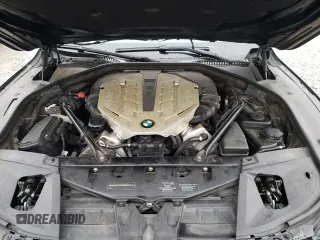 2010 BMW 7 Series 750Li xDrive z VIN WBAKC8C59ACY68940, wystawiony jako Copart lot #68335353 z przebiegiem 168 470 mil mil oraz Szkoda całkowita • Salvage title. Historia ofert i sprzedaży dostępna na DreamBid. Obrazek 11.