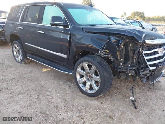 2019 Cadillac Escalade Luxury with VIN 1GYS4BKJ7KR273332, listed as a IAAI auction lot 40895521 with 64,175 mi miles. Bid and sale history available at carsss.com. Image 1.