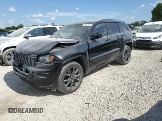 2018 Jeep Grand Cherokee Altitude z VIN 1C4RJFAG1JC121025, wystawiony jako Copart lot #62953165 z przebiegiem 80 470 mil mil oraz Szkoda całkowita • Salvage title. Historia ofert i sprzedaży dostępna na DreamBid. Obrazek 1.