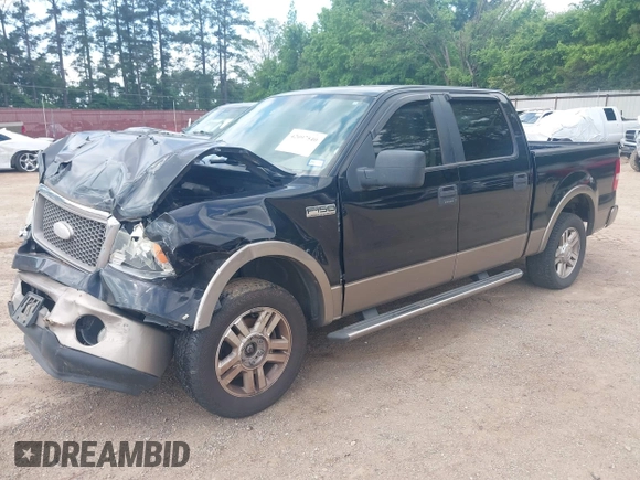2006 Ford F-150 XLT z VIN 1FTPW12V26KE01817, wystawiony jako IAAI lot #42097540 z przebiegiem 163 440 mil mil oraz . Historia ofert i sprzedaży dostępna na DreamBid. Obrazek 2.