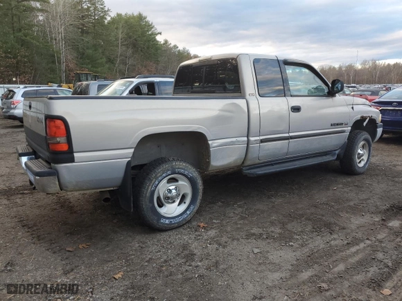 2000 Dodge Ram 1500 with VIN 3B7HF13Y6YM201905, listed as a Copart auction lot 79347524 with 86,305 mi miles and Clean Title. Bid and sale history available at carsss.com. Image 3.