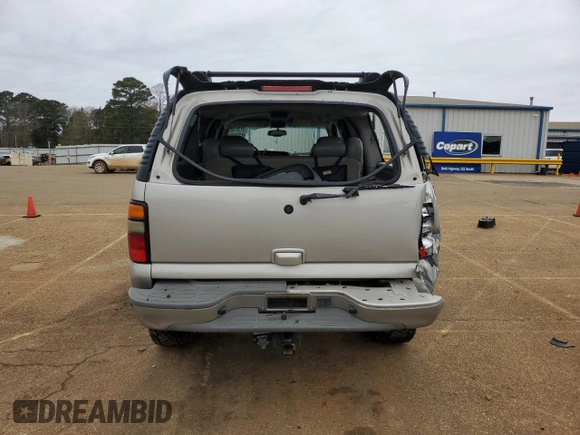 2004 Chevrolet Suburban Z71 with VIN 3GNFK16ZX4G126102, listed as a Copart auction lot 41761465 with 0 mi miles and Salvage Title. Bid and sale history available at carsss.com. Image 6.