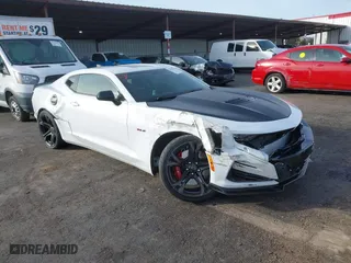 2019 Chevrolet Camaro 1SS with VIN 1G1FE1R78K0120917, listed as a IAAI auction lot 40787647 with 52,505 mi miles. Bid and sale history available at carsss.com. Image 1.