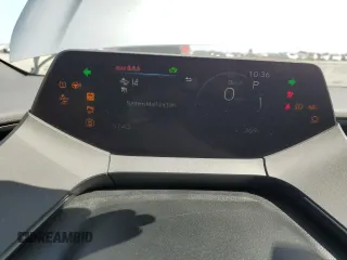 2024 Toyota Prius LE z VIN JTDACAAU2R3031040, wystawiony jako Copart lot #57495285 z przebiegiem 5743 mil mil oraz Szkoda całkowita • Salvage title. Historia ofert i sprzedaży dostępna na DreamBid. Obrazek 9.