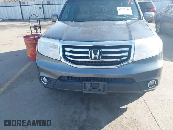 2013 Honda Pilot Touring with VIN 5FNYF4H94DB035692, listed as a IAAI auction lot 41771116 with 137,464 mi miles and . Bid and sale history available at carsss.com. Image 6.