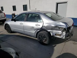 2003 Honda Accord LX z VIN JHMCM56333C014332, wystawiony jako Copart lot #52344385 z przebiegiem 200 432 mil mil oraz Szkoda całkowita • Salvage title. Historia ofert i sprzedaży dostępna na DreamBid. Obrazek 2.