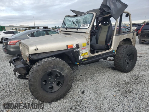 1995 Jeep Wrangler S with VIN 1J4FY19P9SP316266, listed as a Copart auction lot 88686725 with 121,561 mi miles and Salvage Title. Bid and sale history available at carsss.com. Image 1.