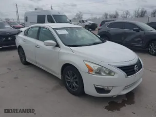 2015 Nissan Altima 2.5 with VIN 1N4AL3AP5FC950179, listed as a IAAI auction lot 41708420 with 125,867 mi miles. Bid and sale history available at carsss.com. Image 1.