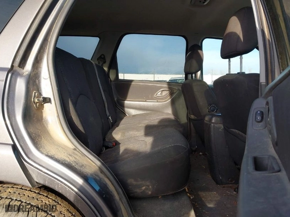 2006 Mazda Tribute s with VIN 4F2CZ94106KM00731, listed as a IAAI auction lot 41784139 with 268,463 mi miles. Bid and sale history available at carsss.com. Image 8.