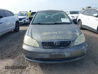 2005 Toyota Corolla CE with VIN 2T1BR32E95C324960, listed as a IAAI auction lot 42652424 with 236,552 mi miles and . Bid and sale history available at DreamBid. Image 6.