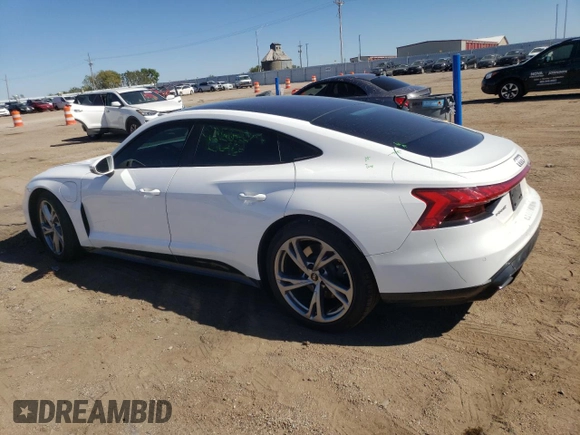 2022 Audi e-tron GT Premium Plus z VIN WAUFJBFW8N7010379, wystawiony jako Copart lot #72908444 z przebiegiem 16 623 mil mil oraz Szkoda całkowita • Salvage title. Historia ofert i sprzedaży dostępna na DreamBid. Obrazek 2.