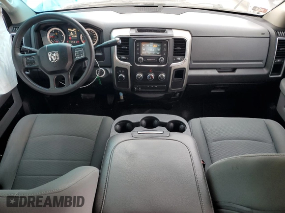 2018 Ram 2500 Big Horn z VIN 3C6UR5DL2JG215568, wystawiony jako Copart lot #87647215 z przebiegiem 86 113 mil mil oraz Szkoda całkowita • Salvage title. Historia ofert i sprzedaży dostępna na DreamBid. Obrazek 8.