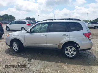2010 Subaru Forester X Premium с VIN JF2SH6CC3AH751091, выставлен на аукционе IAAI как лот 42537003 с пробегом 155 534 миль миль и . История ставок и продаж доступна на DreamBid. Изображение 14.