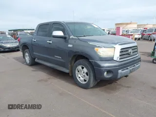 2008 Toyota Tundra Limited z VIN 5TFDV58148X047676, wystawiony jako IAAI lot #42053638 z przebiegiem 268 577 mil mil oraz . Historia ofert i sprzedaży dostępna na DreamBid. Obrazek 1.