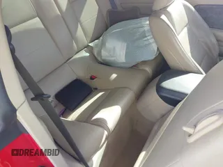 2007 Ford Mustang Deluxe z VIN 1ZVFT80N875370716, wystawiony jako IAAI lot #42006779 z przebiegiem 149 895 mil mil oraz . Historia ofert i sprzedaży dostępna na DreamBid. Obrazek 8.