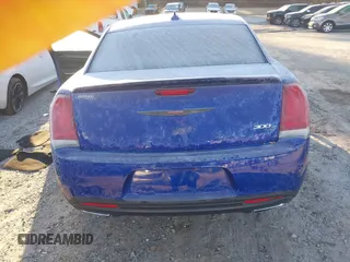 2018 Chrysler 300 with VIN 2C3CCABG0JH227386, listed as a IAAI auction lot 41185542 with 97,121 mi miles. Bid and sale history available at carsss.com. Image 17.