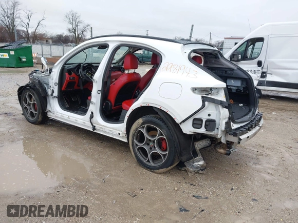 2019 Alfa Romeo Stelvio z VIN ZASPAKAN8K7C38424, wystawiony jako IAAI lot #41476001 z przebiegiem Nie podano mil oraz . Historia ofert i sprzedaży dostępna na DreamBid. Obrazek 3.