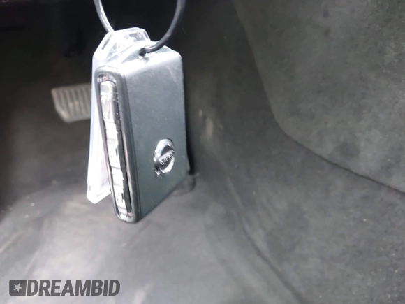 2025 Volvo XC60 Plus с VIN YV4M12RC5S1149246, выставлен на аукционе IAAI как лот 42533801 с пробегом 5 600 миль миль и . История ставок и продаж доступна на DreamBid. Изображение 11.