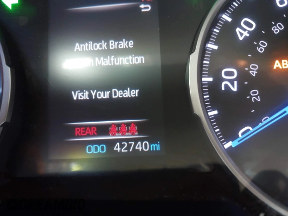 2019 Toyota RAV4 Hybrid XLE with VIN JTMRWRFV0KD033153, listed as a IAAI auction lot 41640540 with 42,740 mi miles. Bid and sale history available at carsss.com. Image 7.