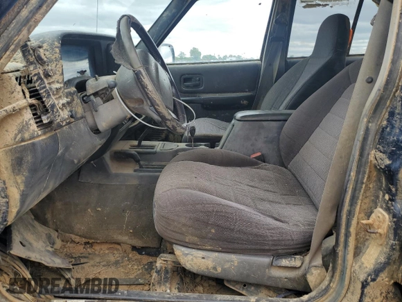 2000 Jeep Cherokee with VIN 1J4FF48S7YL209729, listed as a Copart auction lot 53647685 with 268,552 mi miles and Salvage title. Bid and sale history available at DreamBid. Image 7.