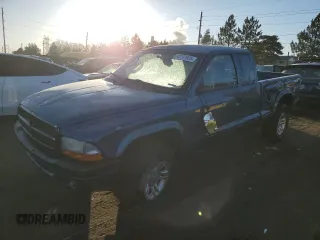 2004 Dodge Dakota Sport with VIN 1D7HG32N44S749232, listed as a Copart auction lot 43137825 with 84,672 mi miles and Salvage Title. Bid and sale history available at carsss.com. Image 1.