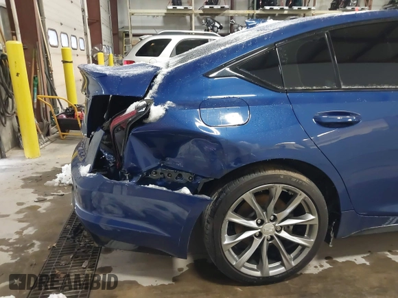 2020 Cadillac CT5 Sport с VIN 1G6DU5RK1L0118668, выставлен на аукционе IAAI как лот 40997647 с пробегом 37 307 миль миль и . История ставок и продаж доступна на DreamBid. Изображение 18.