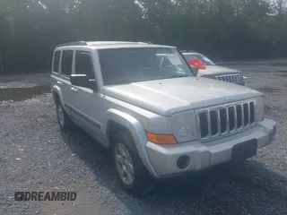 2007 Jeep Commander Sport с VIN 1J8HG48K17C626699, выставлен на аукционе IAAI как лот 42339884 с пробегом 210 431 миль миль и . История ставок и продаж доступна на DreamBid. Изображение 1.