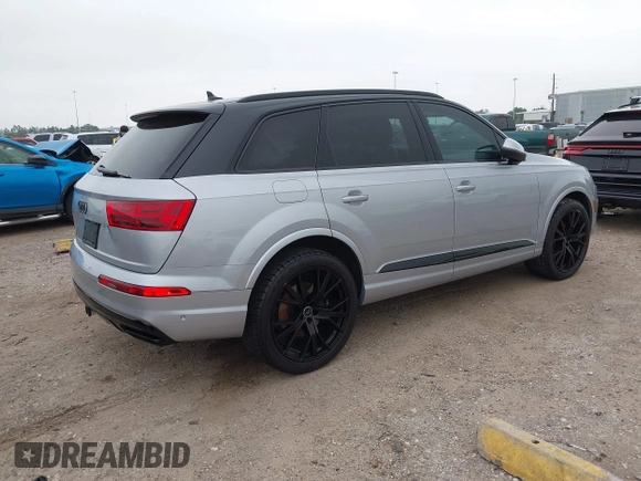 2019 Audi Q7 Prestige with VIN WA1VAAF73KD015756, listed as a IAAI auction lot 41868717 with 49,227 mi miles. Bid and sale history available at carsss.com. Image 4.