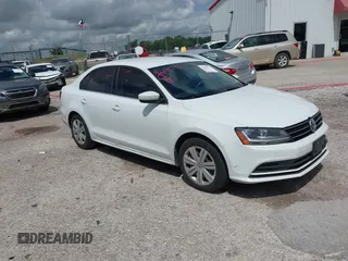2017 Volkswagen Jetta S с VIN 3VW2B7AJ4HM230472, выставлен на аукционе IAAI как лот 42295173 с пробегом 67 879 миль миль и . История ставок и продаж доступна на DreamBid. Изображение 1.