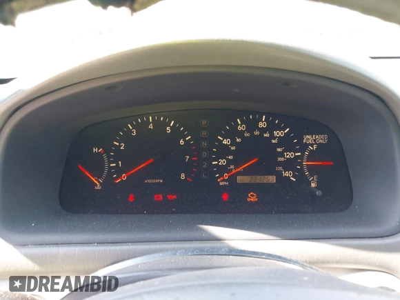 1998 Lexus ES 300 Luxury Sport Sdn with VIN JT8BF28G1W5049917, listed as a IAAI auction lot 42093778 with 331,253 mi miles. Bid and sale history available at carsss.com. Image 7.