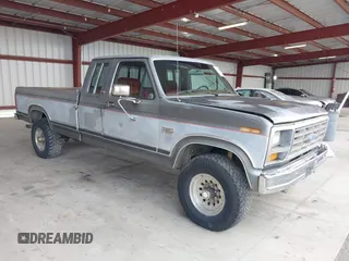 1986 Ford F-250 with VIN 1FTHX26L7GKB43411, listed as a IAAI auction lot 42258434 with 21,142 mi miles and . Bid and sale history available at DreamBid. Image 1.