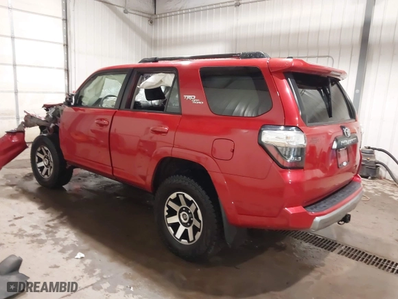 2022 Toyota 4Runner TRD Off Road with VIN JTEPU5JR1N6051181, listed as a IAAI auction lot 40981703 with 45,948 mi miles. Bid and sale history available at carsss.com. Image 3.