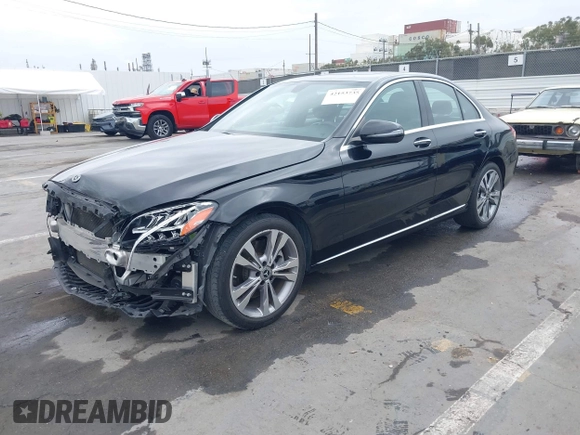 2019 Mercedes-Benz C 300 with VIN 55SWF8DB2KU298654, listed as a IAAI auction lot 42153735 with 58,260 mi miles and . Bid and sale history available at DreamBid. Image 18.
