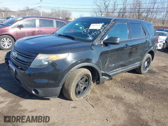 2013 Ford Police Interceptor Utility z VIN 1FM5K8AR7DGB84924, wystawiony jako IAAI lot #41639236 z przebiegiem 89 634 mil mil oraz . Historia ofert i sprzedaży dostępna na DreamBid. Obrazek 17.